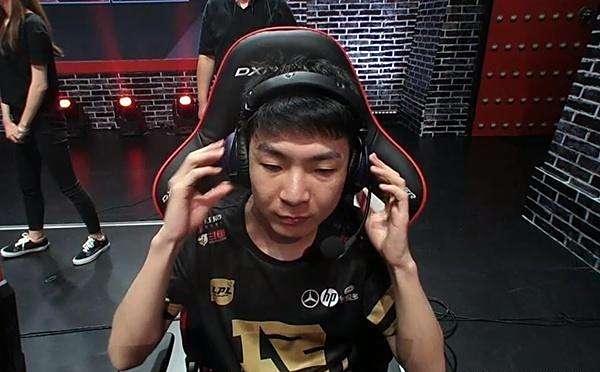 RNG教练压力巨大！，Karsa遭遇三持续失利赛场气氛高涨的简单介绍-九游体育app