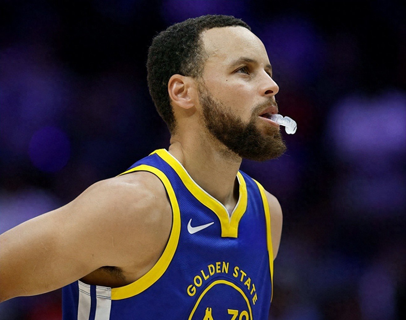 集结日突围战来临，孟菲斯灰熊围绕国王杯回应争议，更衣室稳定，赛程密集仍需轮换的简单介绍